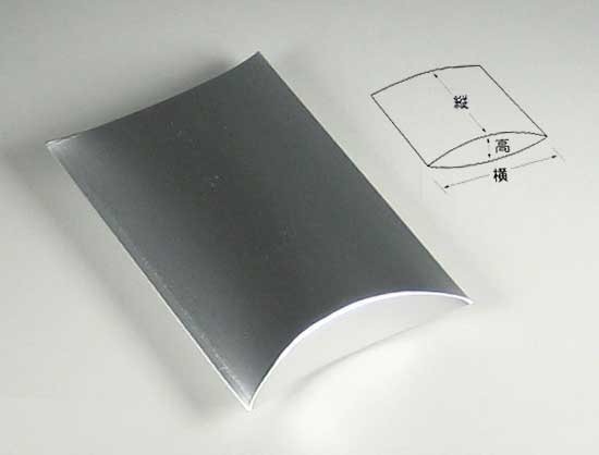 簡単に組み立てができるギフトボックスです。シールやリボンを付けるだけで手軽にラッピングが出来る紙箱です。